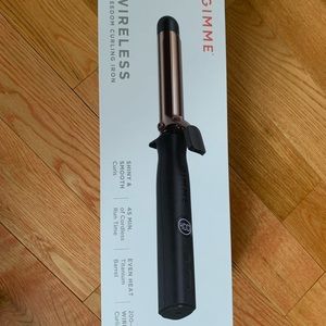 Gimme Beauty wireless curling iron